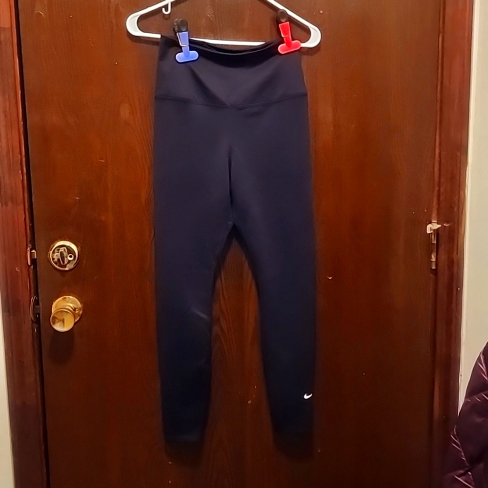 Nike thermal fit small 7/8 leggings